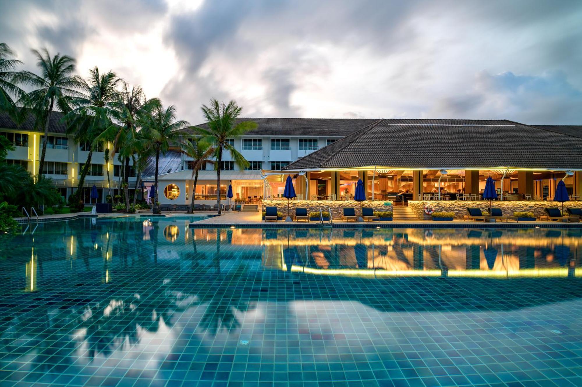 Nh Boat Lagoon Phuket Resort Exterior foto